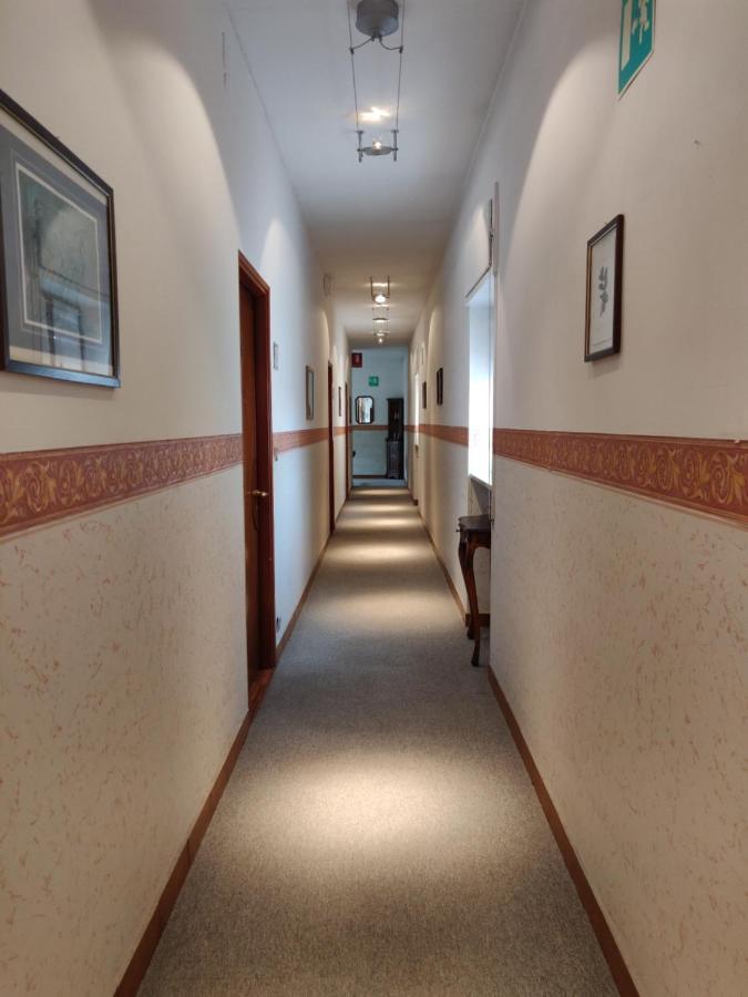 Hotel Il Rustichello Lonato Εξωτερικό φωτογραφία