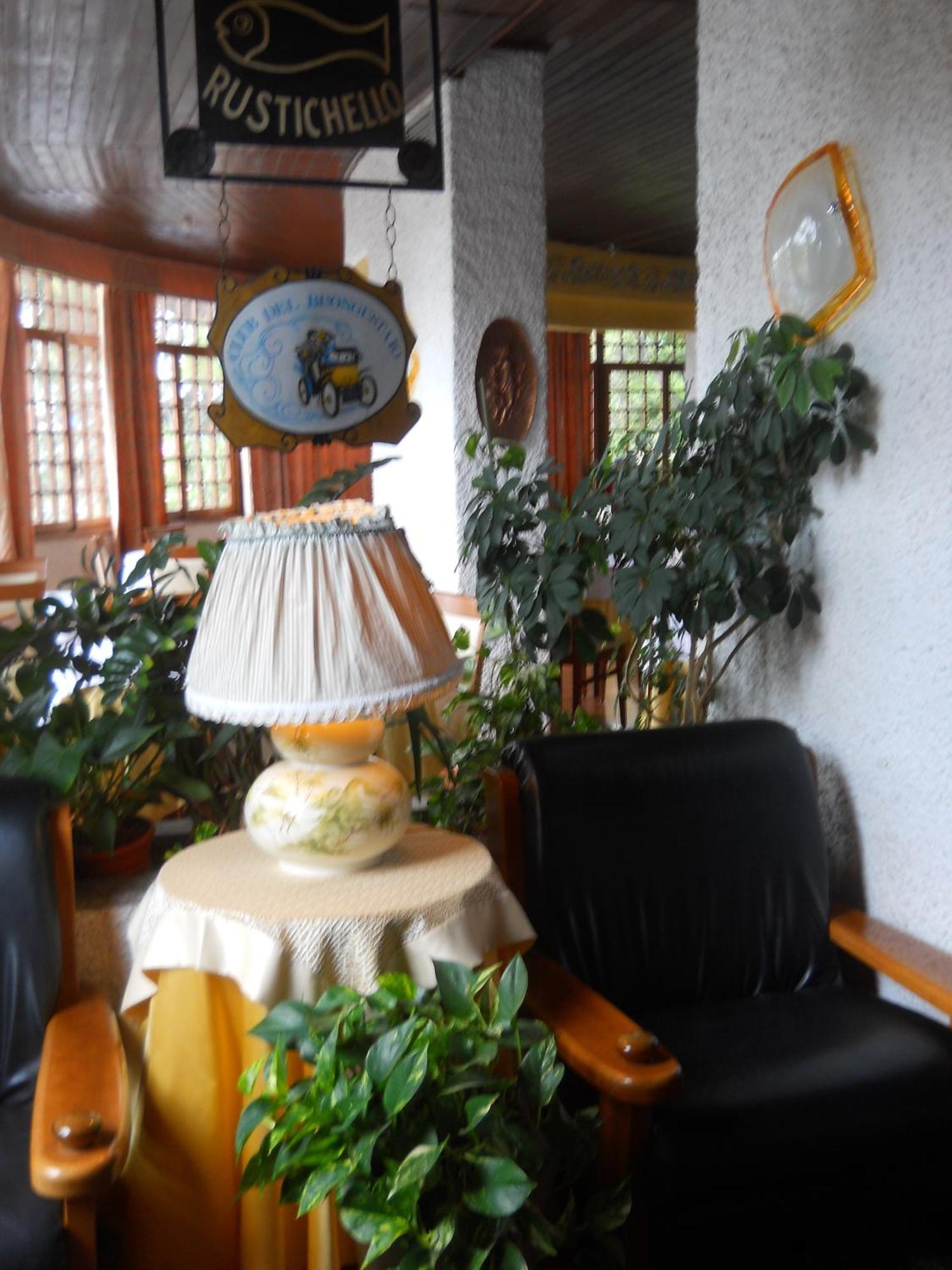 Hotel Il Rustichello Lonato Εξωτερικό φωτογραφία