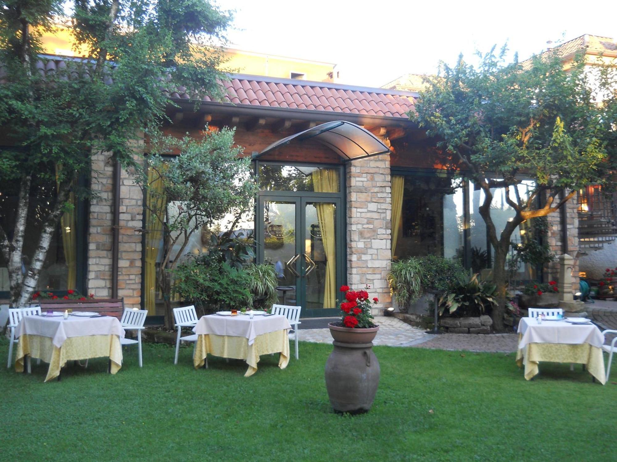 Hotel Il Rustichello Lonato Εξωτερικό φωτογραφία