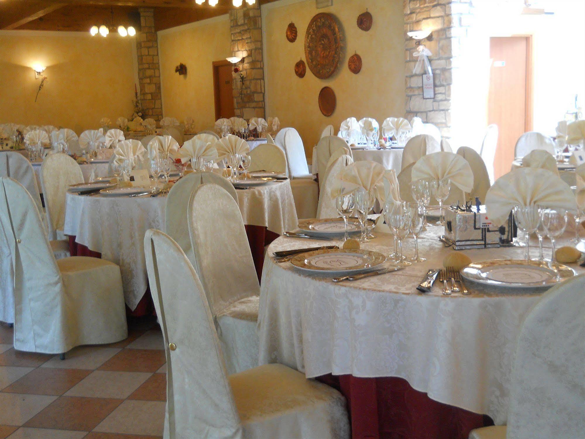 Hotel Il Rustichello Lonato Εξωτερικό φωτογραφία