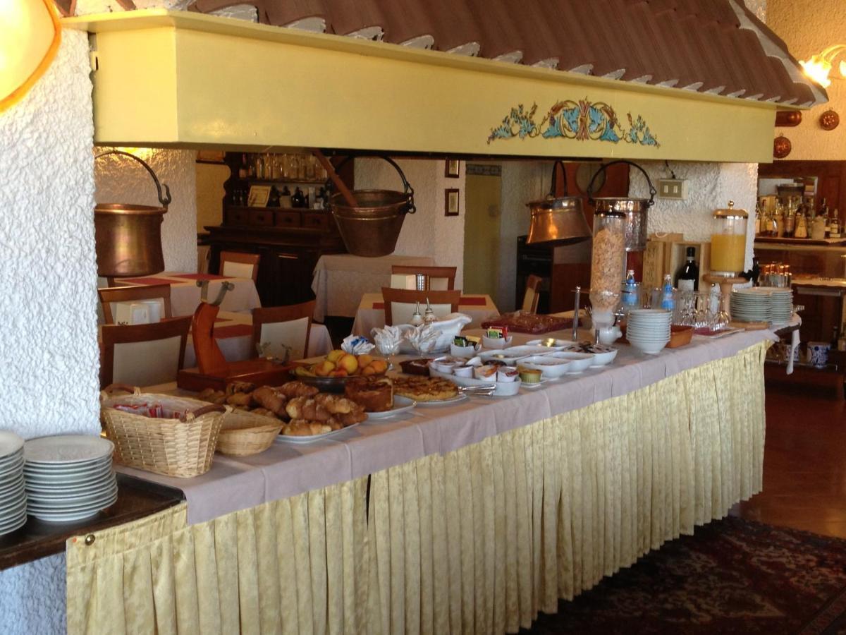 Hotel Il Rustichello Lonato Εξωτερικό φωτογραφία